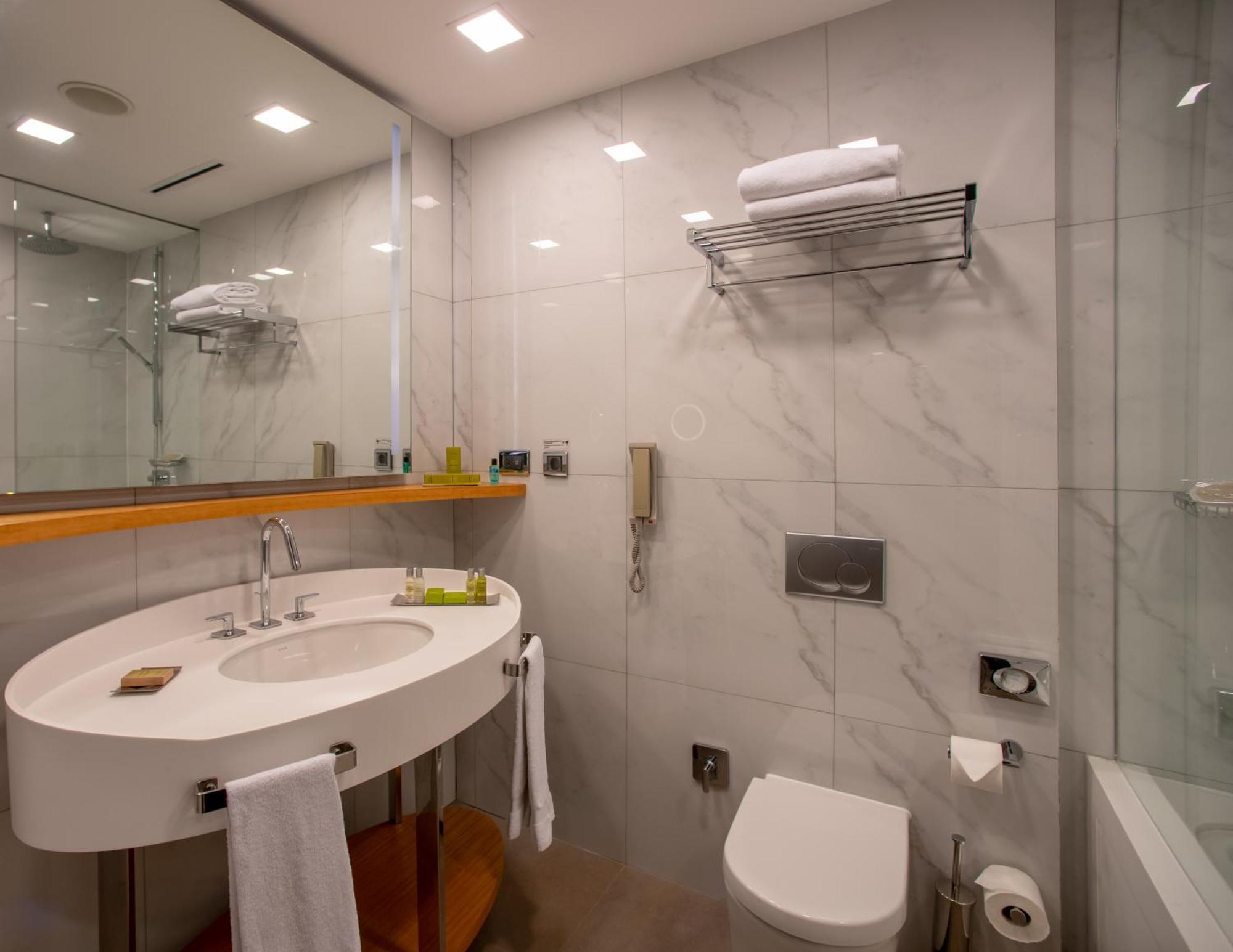 Deluxe Kamer met Kingsize Bed en Uitzicht op de Zee