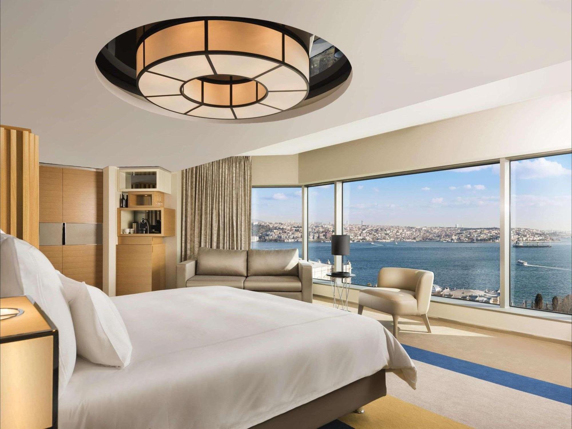 Chambre d'Angle - Vue sur Bosphore
