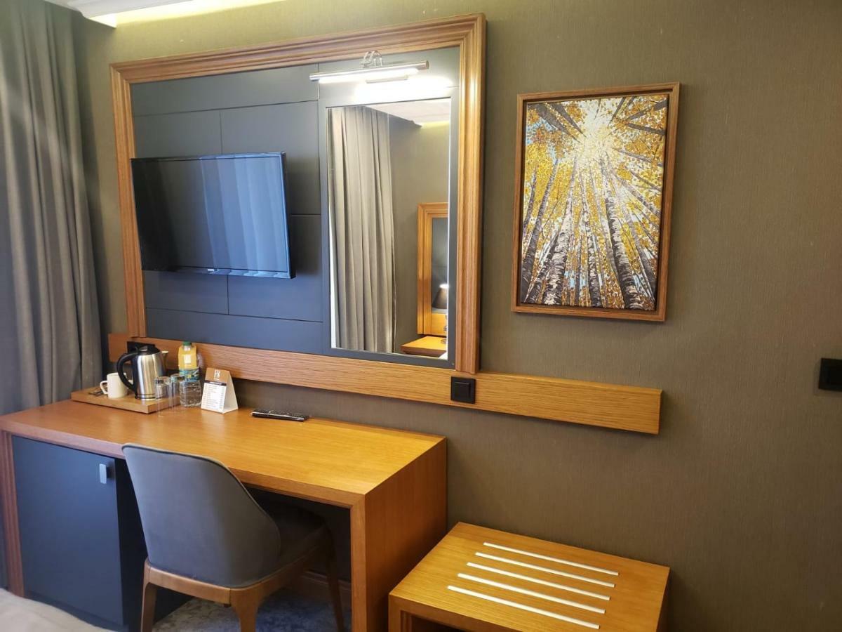 Standard Double or Twin Room Balcony