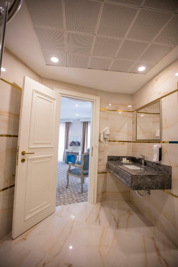Suite City View